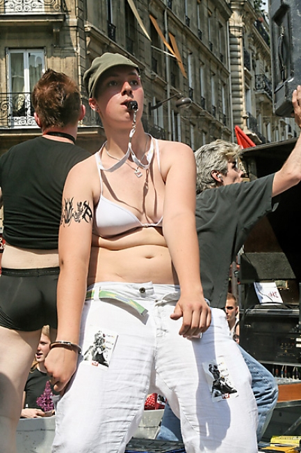 GayPrideParis2006-023