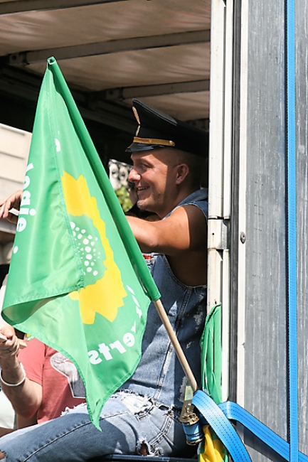 GayPrideParis2006-048