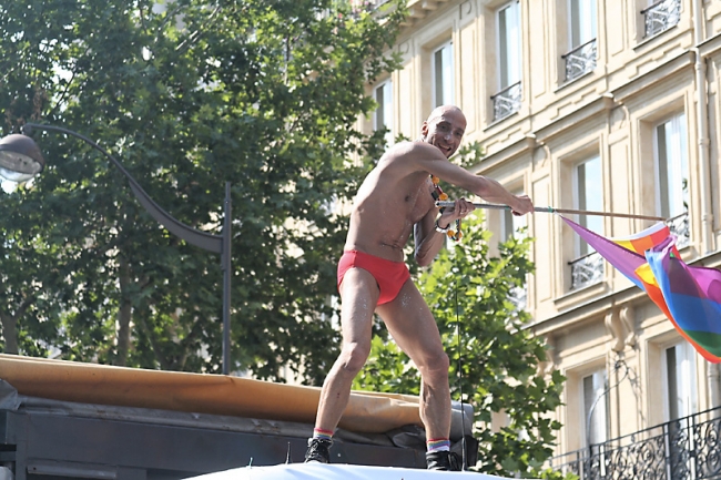 GayPrideParis2006-101