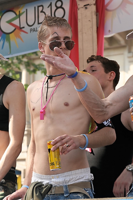GayPrideParis2006-188