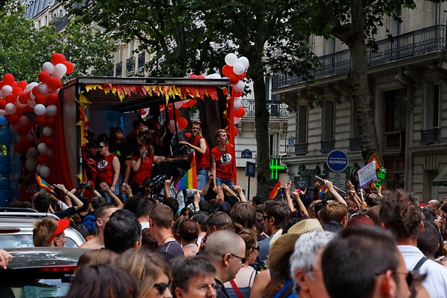Gay-Pride-Paris-2008-005