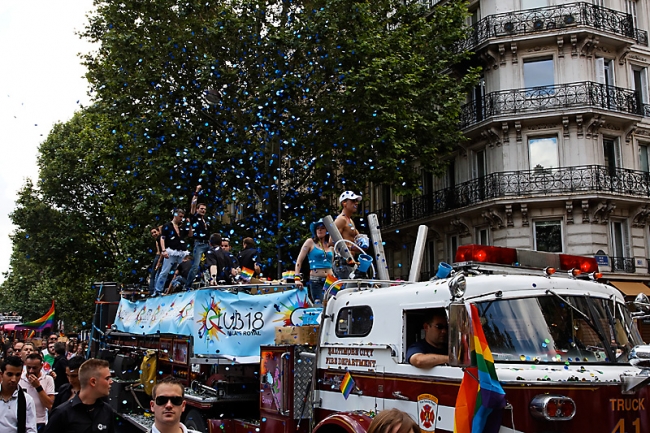 Gay-Pride-Paris-2008-195