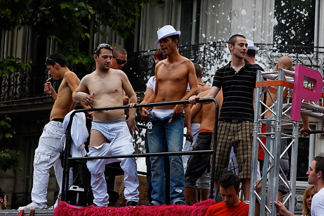 Gay-Pride-Paris-2008-211