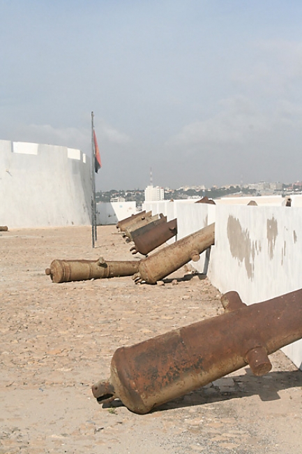 Luanda-100