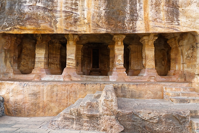 Badami-067