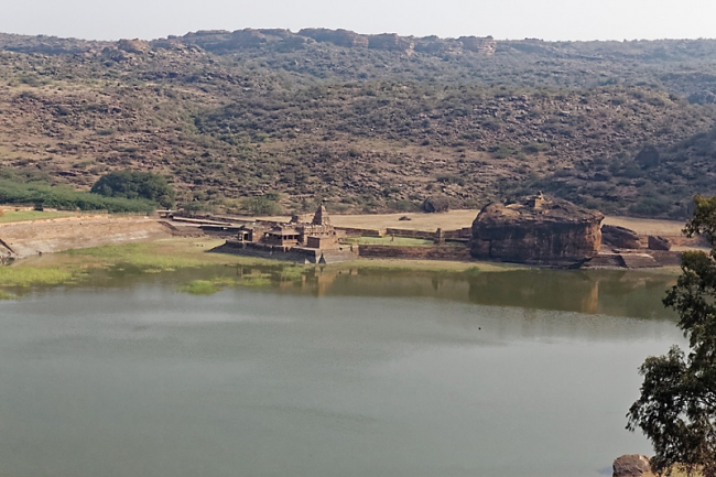 Badami-082
