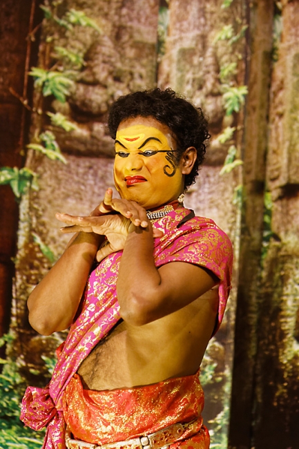 Cochin-Kathakali-005