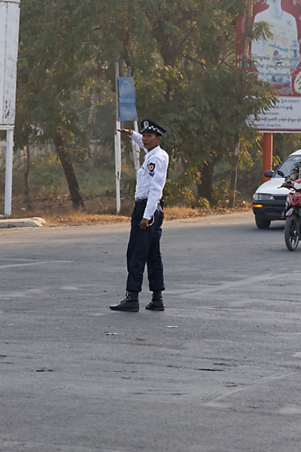 Mandalay-divers-008