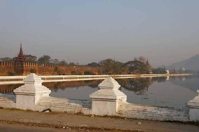 Mandalay-divers-011