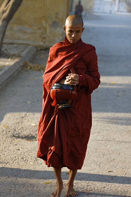 Mandalay-divers-018