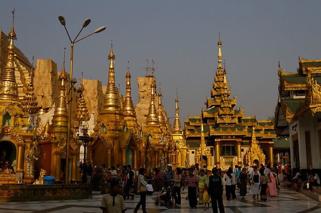 Yangon-Shwedagon-025
