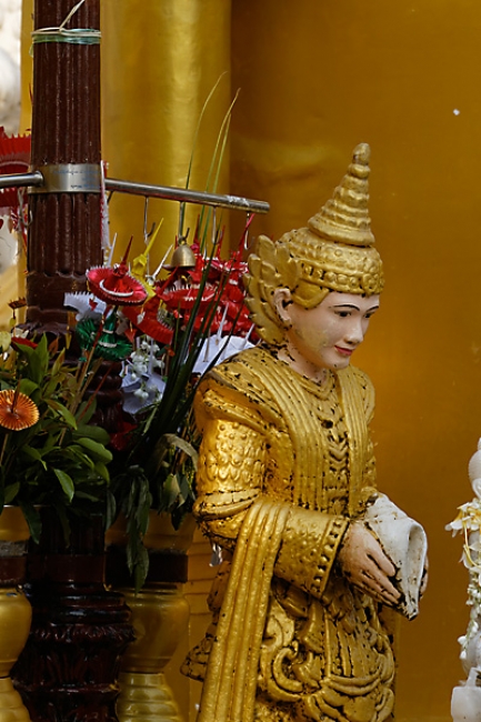 Yangon-Shwedagon-034