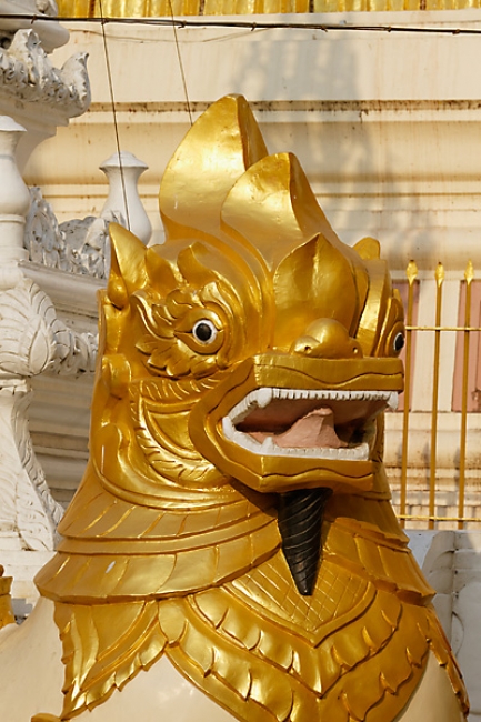 Yangon-Shwedagon-035