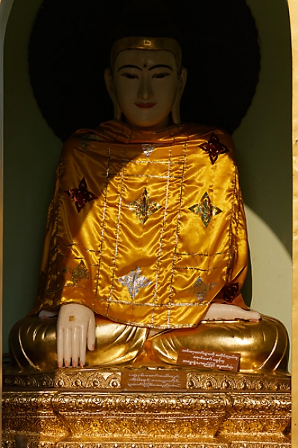 Yangon-Shwedagon-036