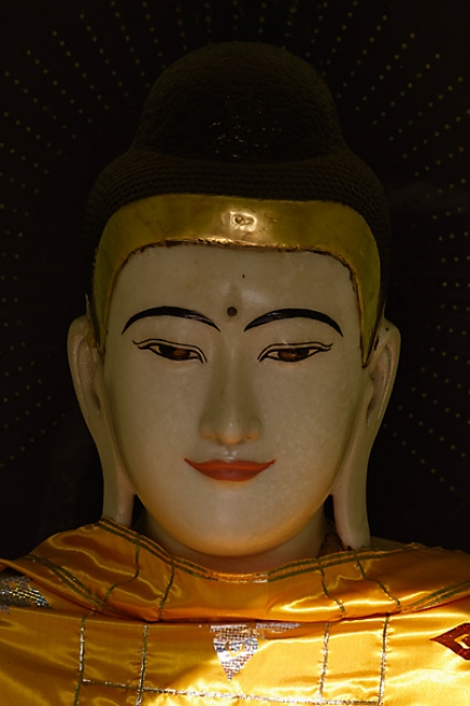 Yangon-Shwedagon-037