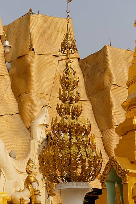 Yangon-Shwedagon-045