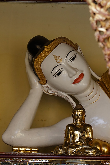 Yangon-Shwedagon-048