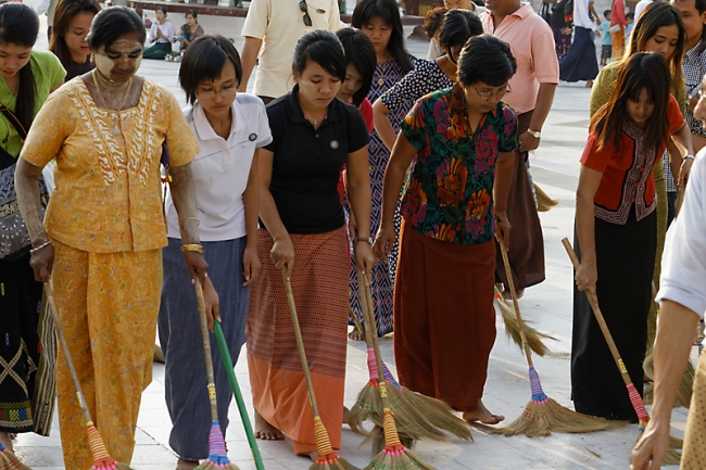 Yangon-Shwedagon-094