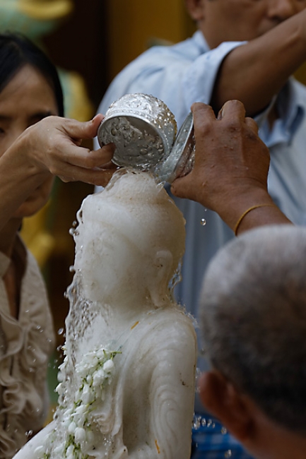 Yangon-Shwedagon-114
