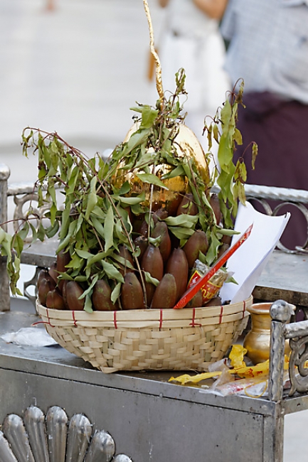 Yangon-Shwedagon-203