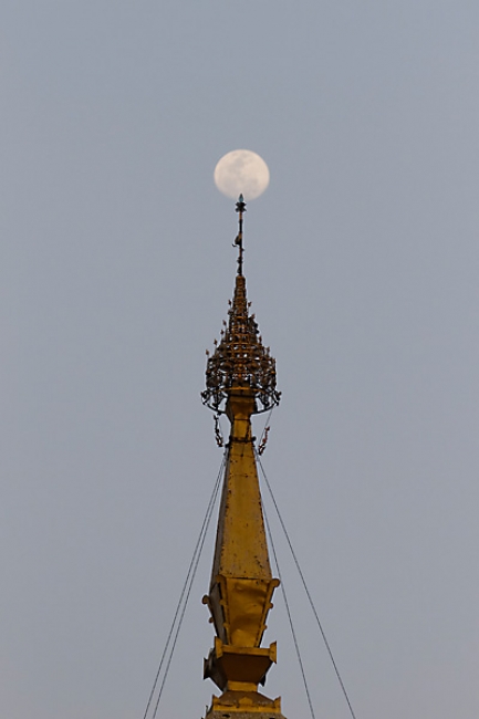Yangon-Shwedagon-204