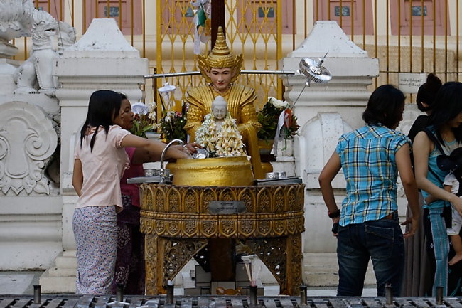 Yangon-Shwedagon-206