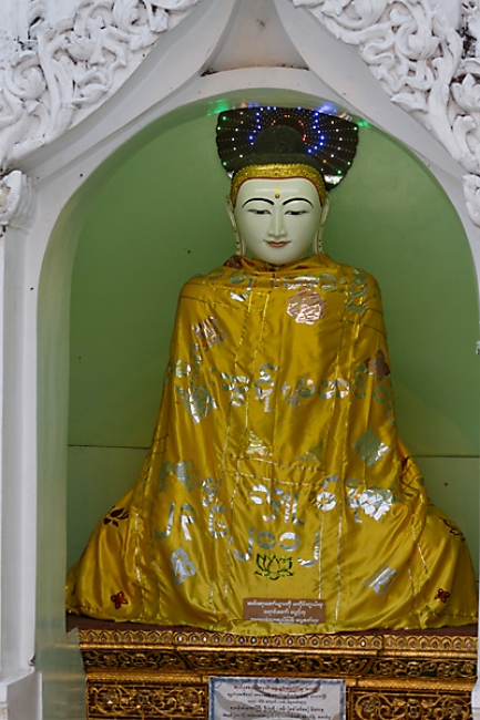 Yangon-Shwedagon-210