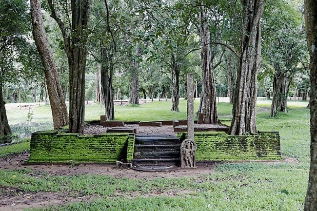 Anuradhapura-047