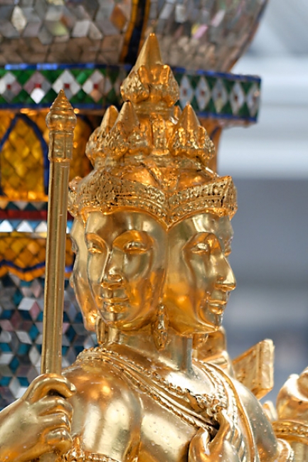 04-Bangkok-Erawan-Shrine-003