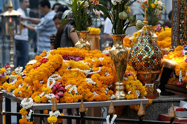 04-Bangkok-Erawan-Shrine-008