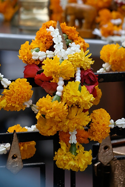 04-Bangkok-Erawan-Shrine-013